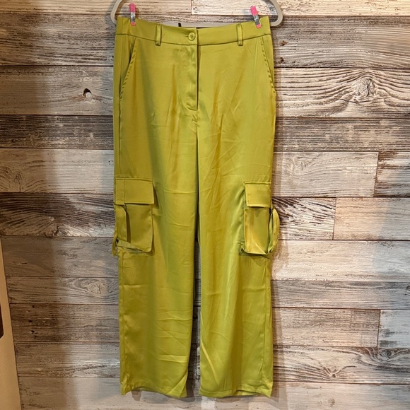 Sincerly Jules Pants - NWT Sincerely Jules Lime Green Wide Leg Pants